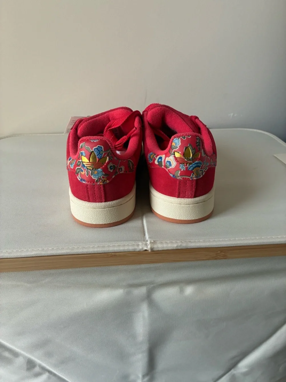 Adidas Campus- Size 6.5 - Women’s Red Floral-Accent Campus Sneakers NWT no box. - Picture 5 of 5